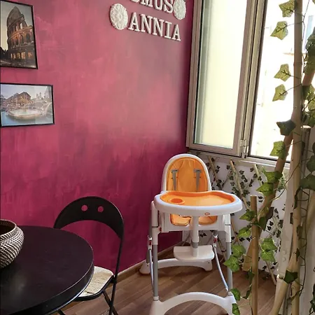 Apartament Domus Annia Guest House, The Amazing Colosseum *