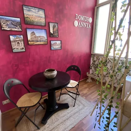 Domus Annia Guest House, The Amazing Colosseum Apartament Rzym