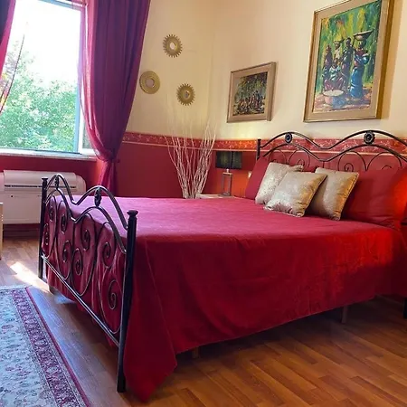Domus Annia Guest House, The Amazing Colosseum * Rzym
