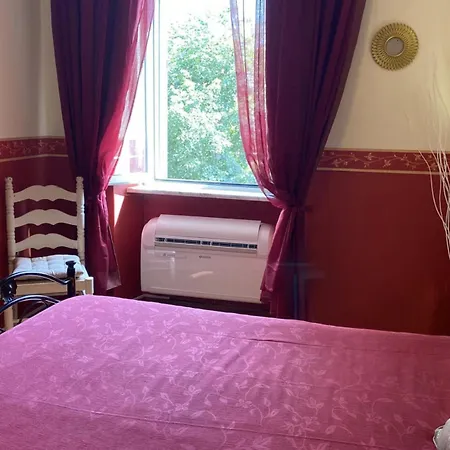 Apartament Domus Annia Guest House, The Amazing Colosseum Rzym