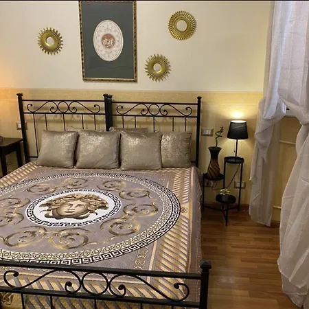 Domus Annia Guest House, The Amazing Colosseum Apartament *